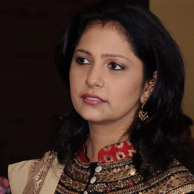 meenakshi bajaj
